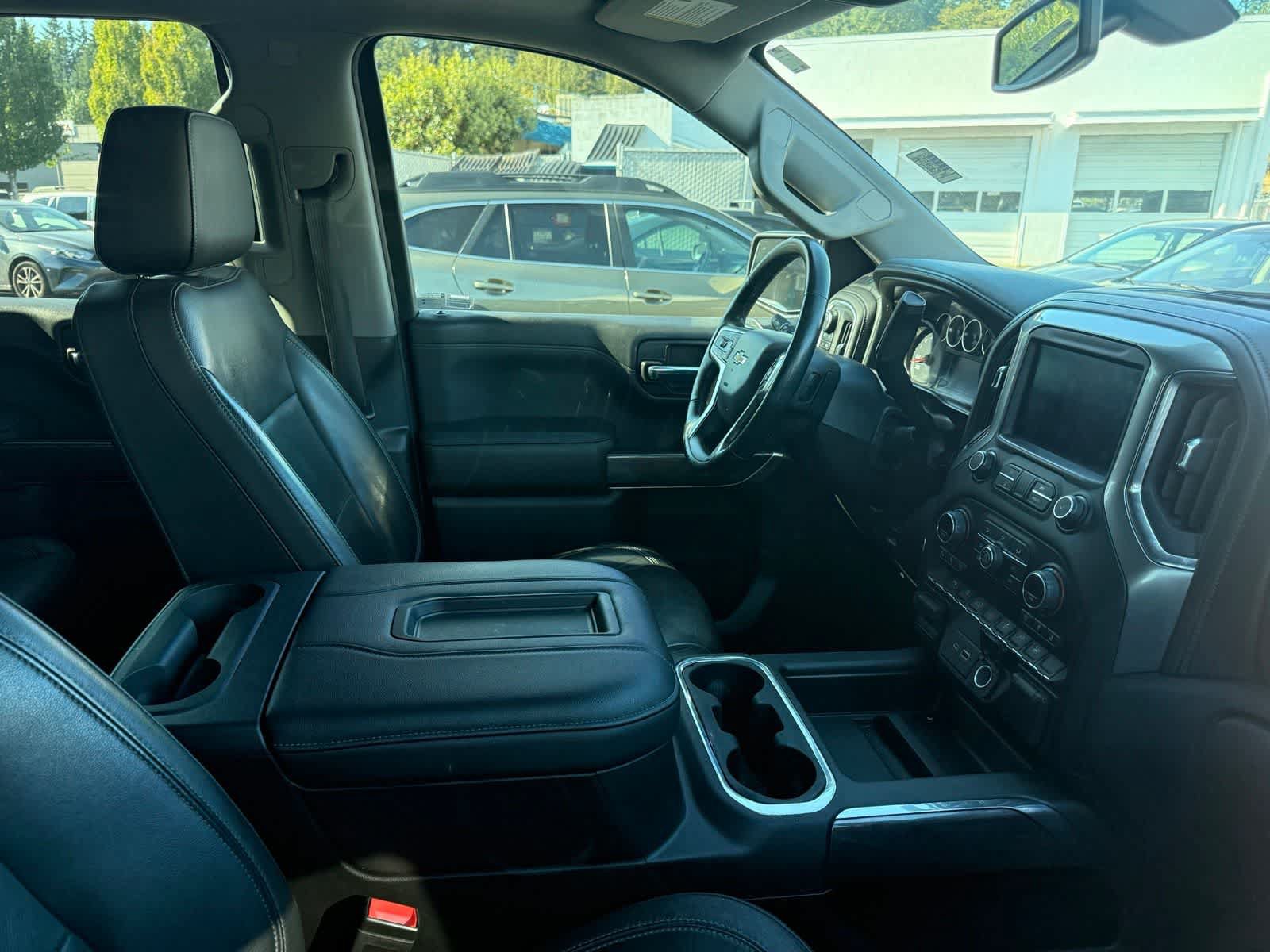 Used 2019 Chevrolet Silverado 1500 LTZ w/ LTZ Plus Package AWD/4WD image 5