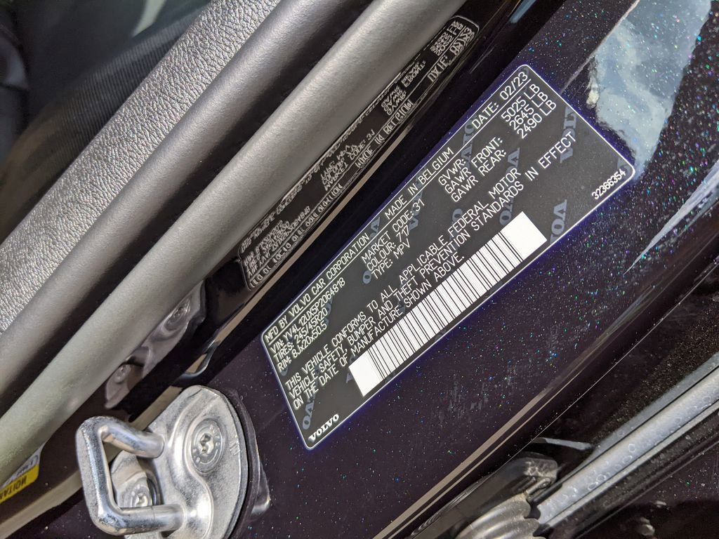 Used 2023 Volvo XC40 B5 Ultimate w/ Protection Package Premier image 30