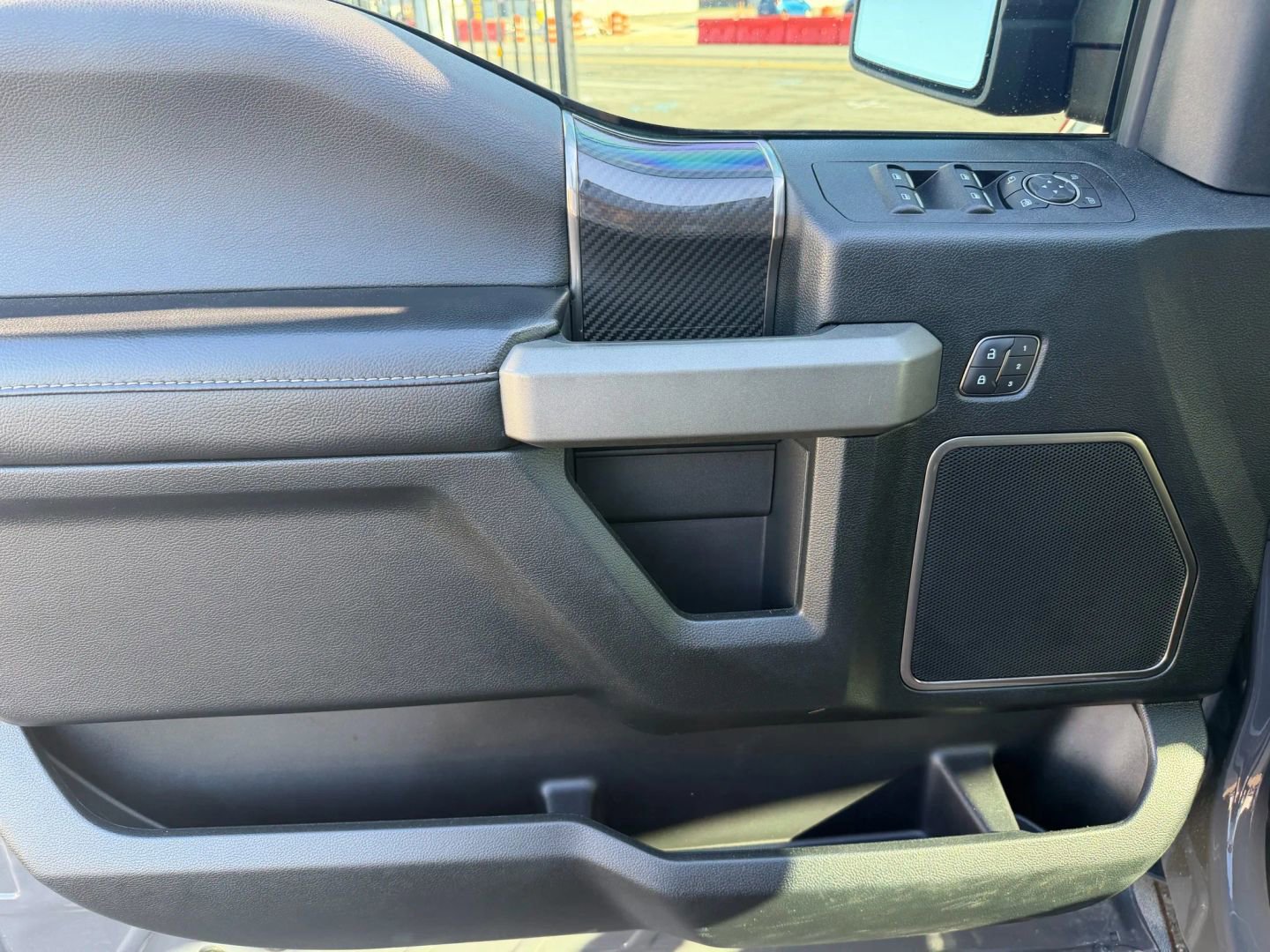 Used 2018 Ford F150 Raptor w/ Equipment Group 802A Luxury AWD/4WD image 10
