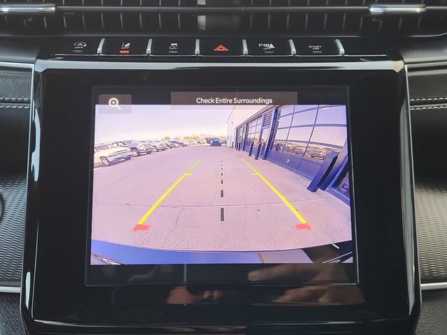 Used 2025 Jeep Grand Cherokee L Altitude RWD image 6