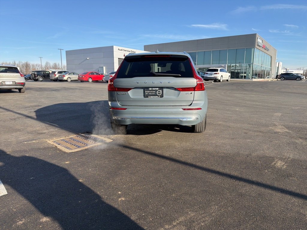 Certified 2023 Volvo XC60 B5 Plus image 3