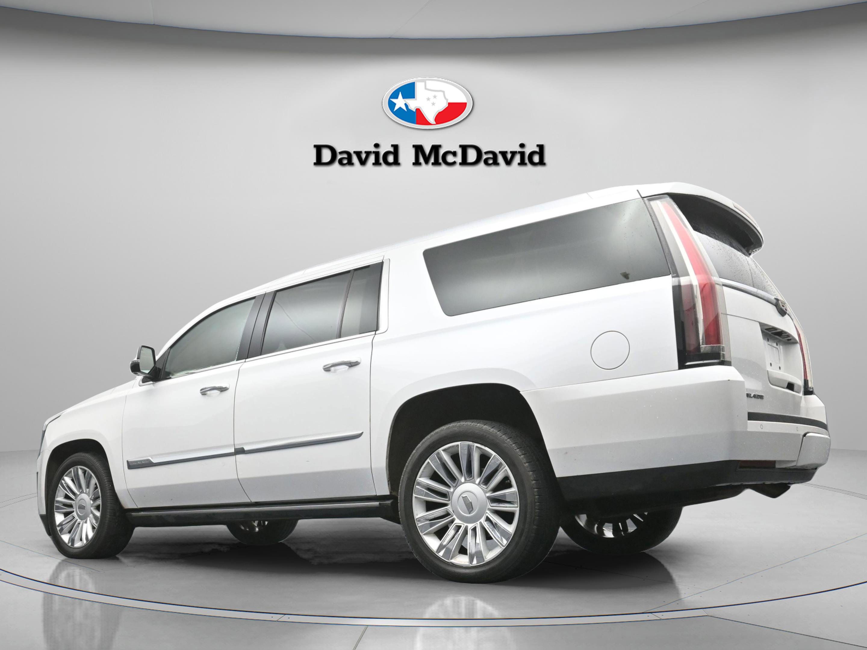 Used 2016 Cadillac Escalade ESV Platinum AWD/4WD image 36