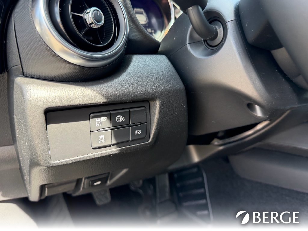 New 2026 MAZDA MX-5 Miata RF Grand Touring w/ Weather Package RWD image 21