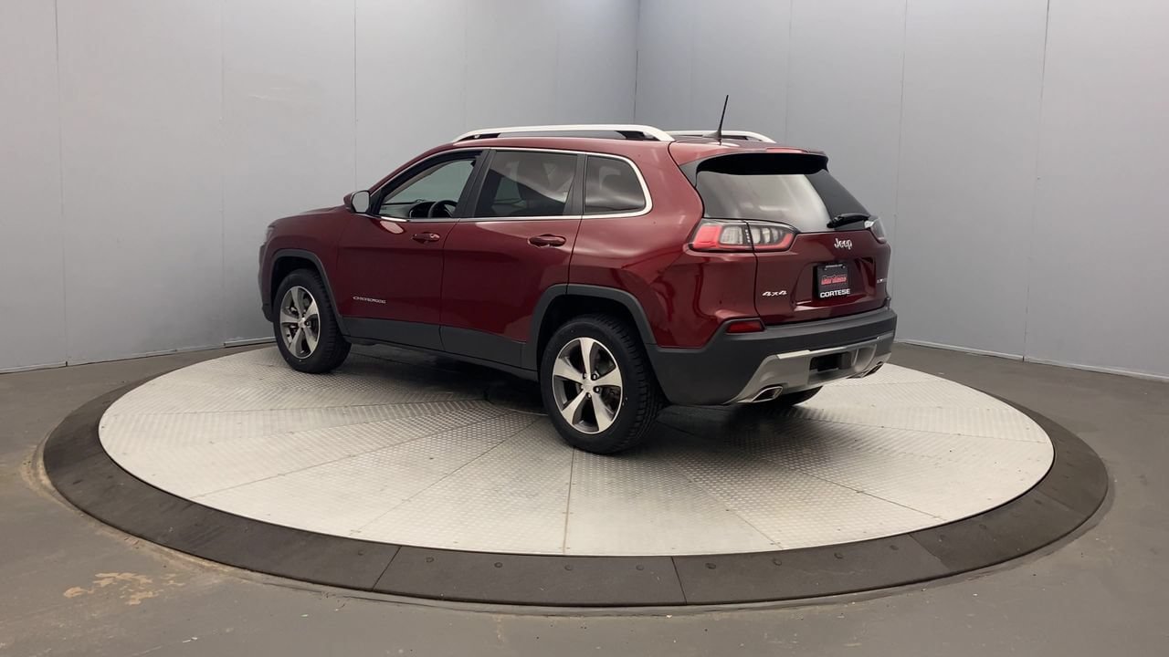 Used 2021 Jeep Cherokee Limited w/ Trailer Tow Group AWD/4WD image 3