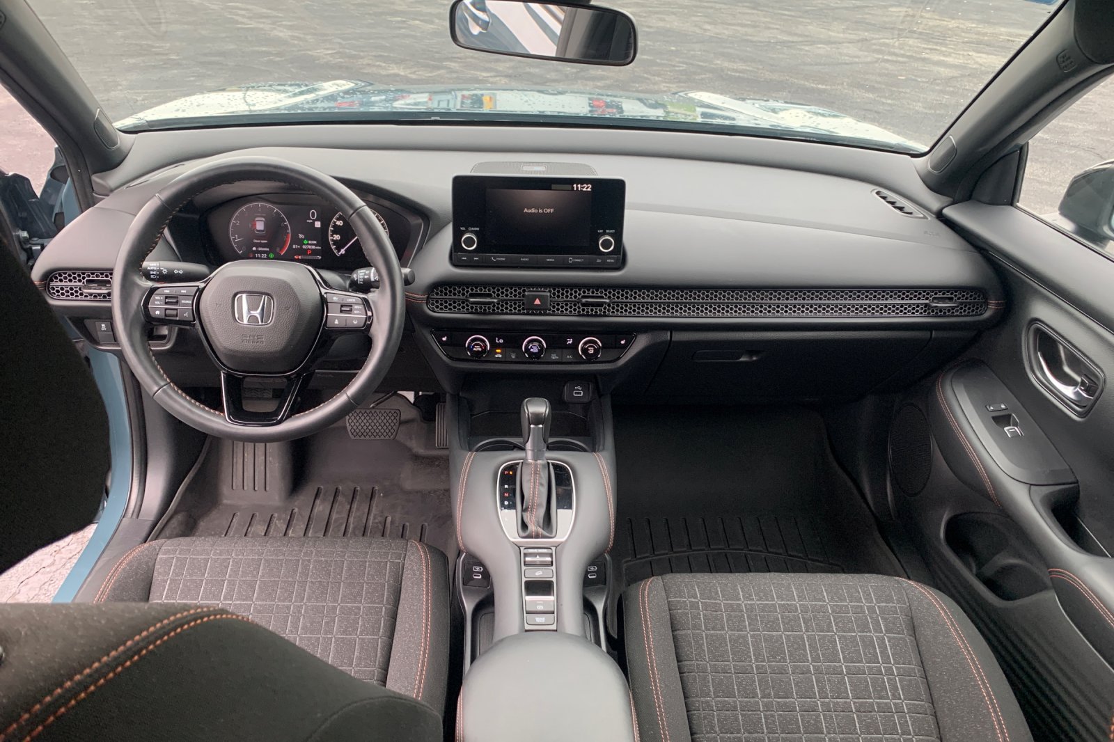 Used 2025 Honda HR-V Sport image 17