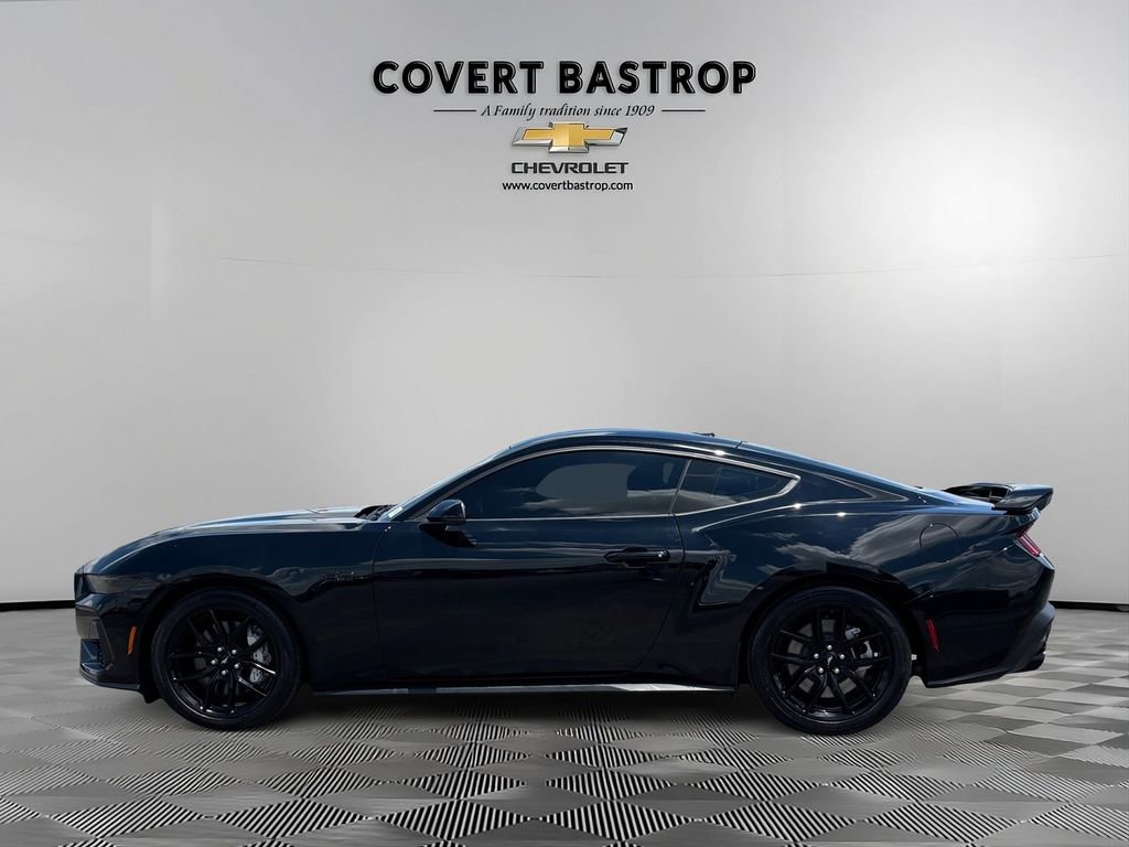 Used 2025 Ford Mustang GT Premium RWD image 4