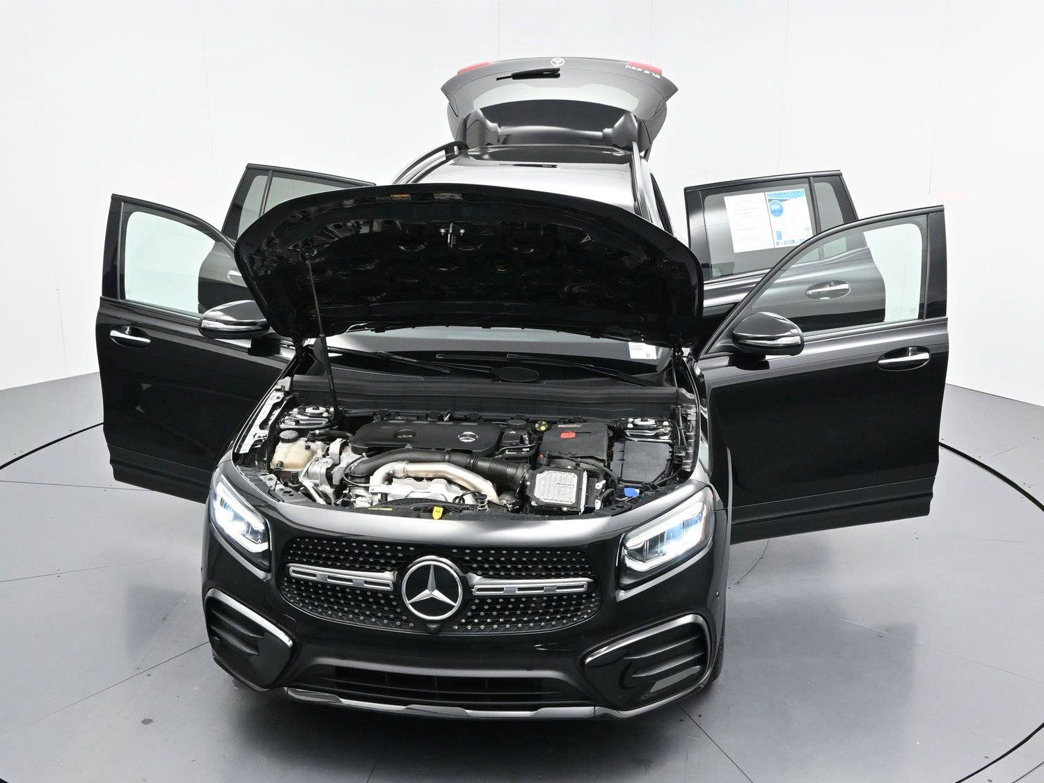 Used 2024 Mercedes-Benz GLB 250 image 42