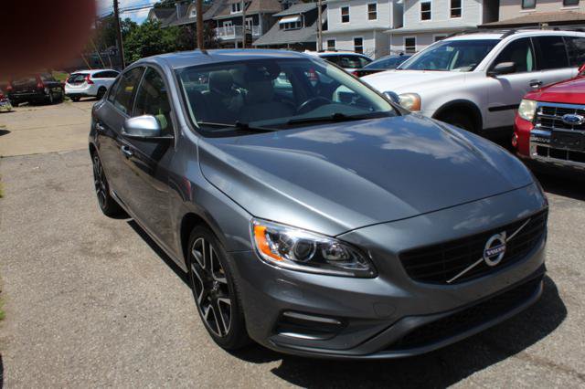 Used 2017 Volvo S60 T5 Dynamic FWD image 3