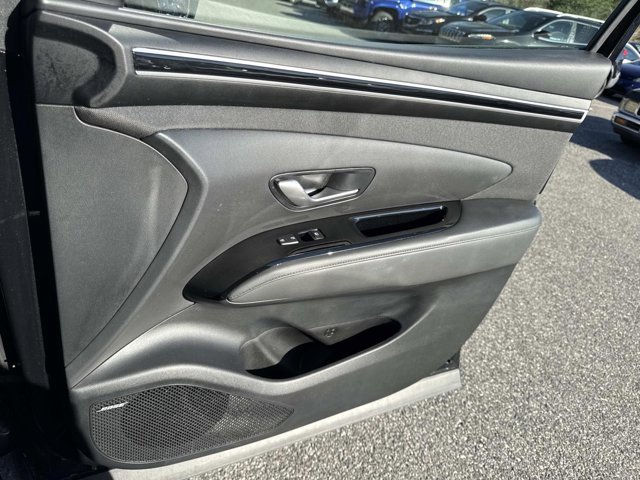 Used 2022 Hyundai Tucson Limited w/ Cargo Package image 15