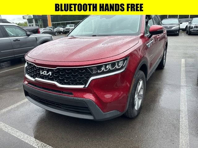 Used 2023 Kia Sorento LX AWD/4WD image 3