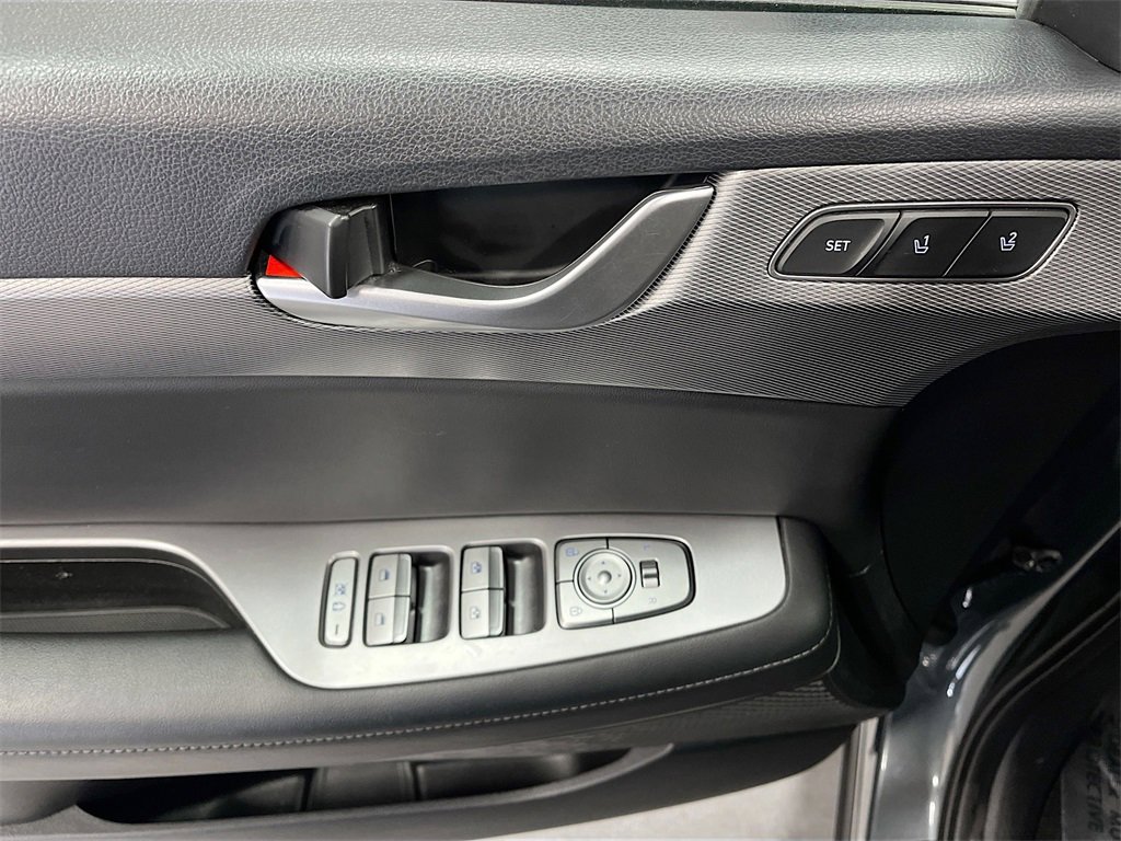 Used 2022 Hyundai Palisade SEL w/ 8P Bench Seat Package image 18