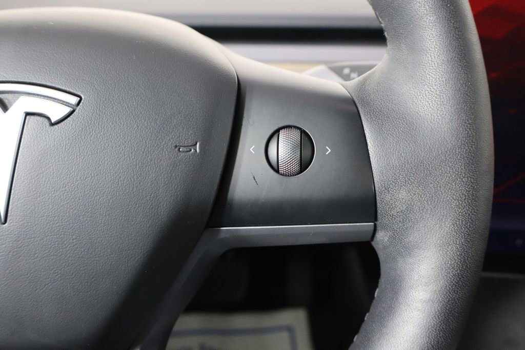 Used 2023 Tesla Model 3 Standard Range image 10