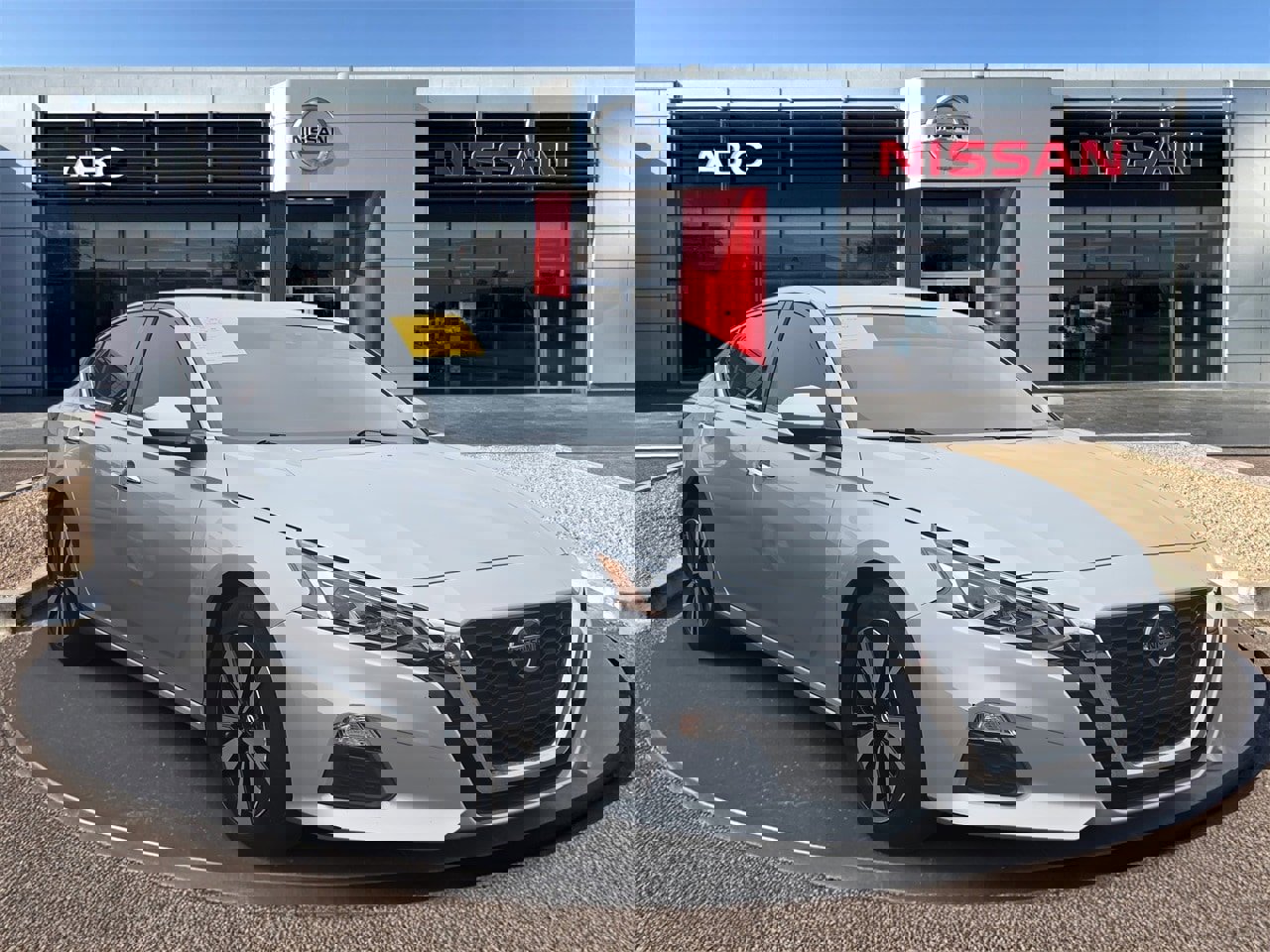 Used 2022 Nissan Altima 2.5 SV image 3