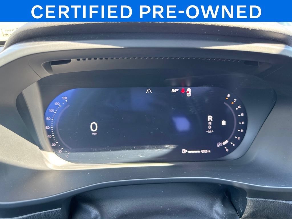 Certified 2025 Volvo XC40 B5 Plus AWD/4WD image 27