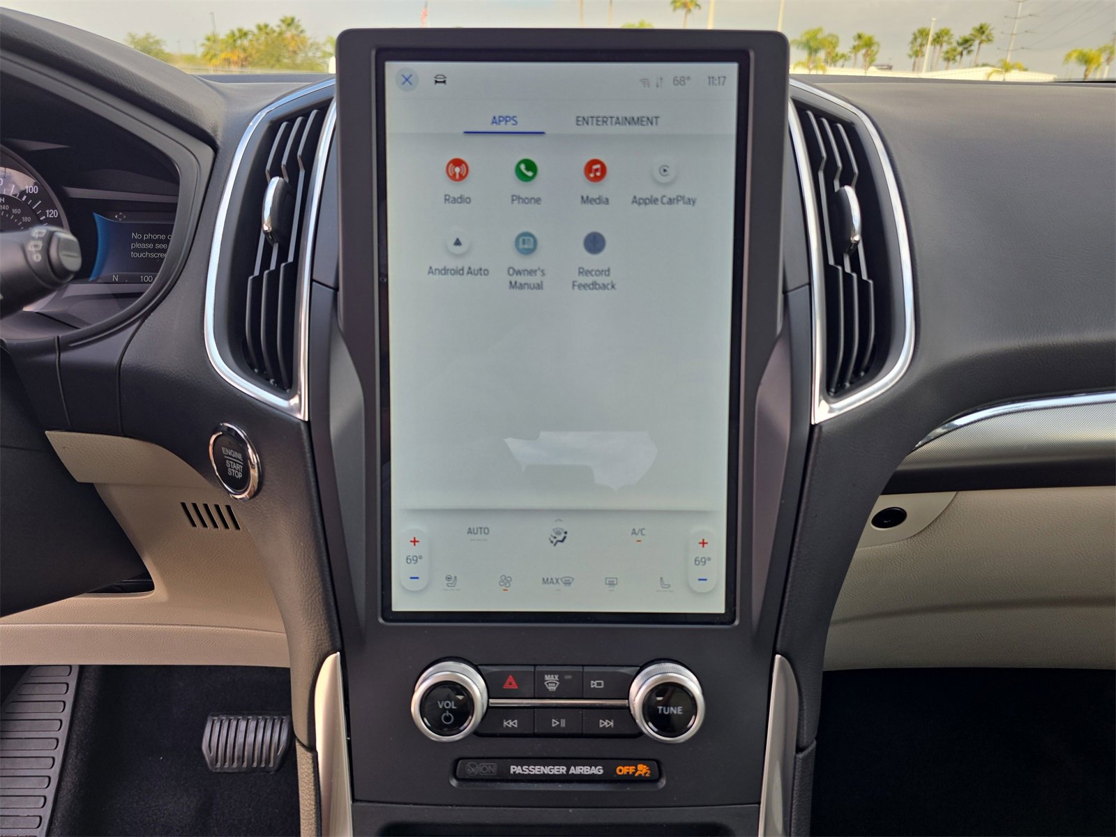 Used 2023 Ford Edge Titanium image 18