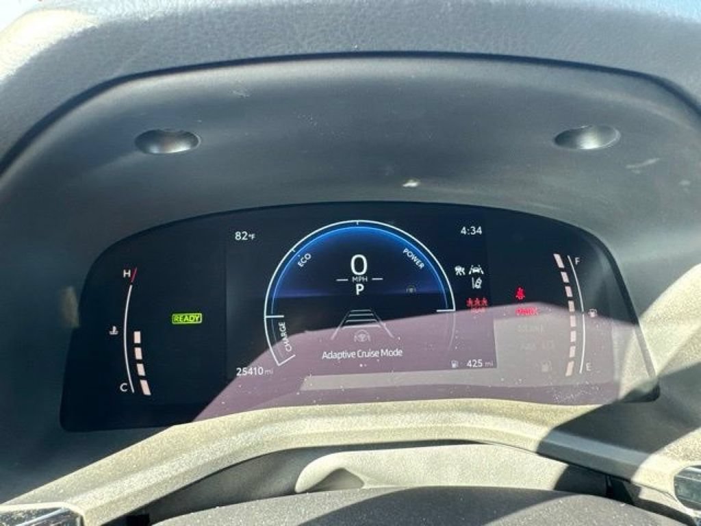 Used 2025 Toyota Camry SE FWD image 24
