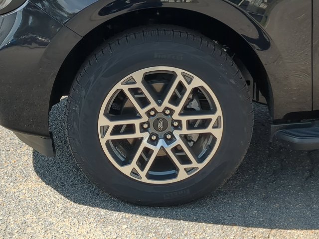 New 2025 Ford Expedition Active AWD/4WD image 18