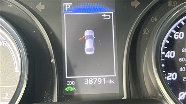 Used 2020 Toyota Camry LE FWD image 18