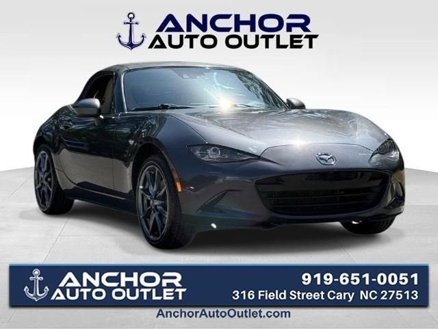 Used 2016 MAZDA MX-5 Miata Grand Touring RWD image 1