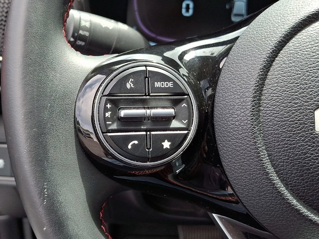 Used 2025 Kia Soul GT-Line FWD image 23