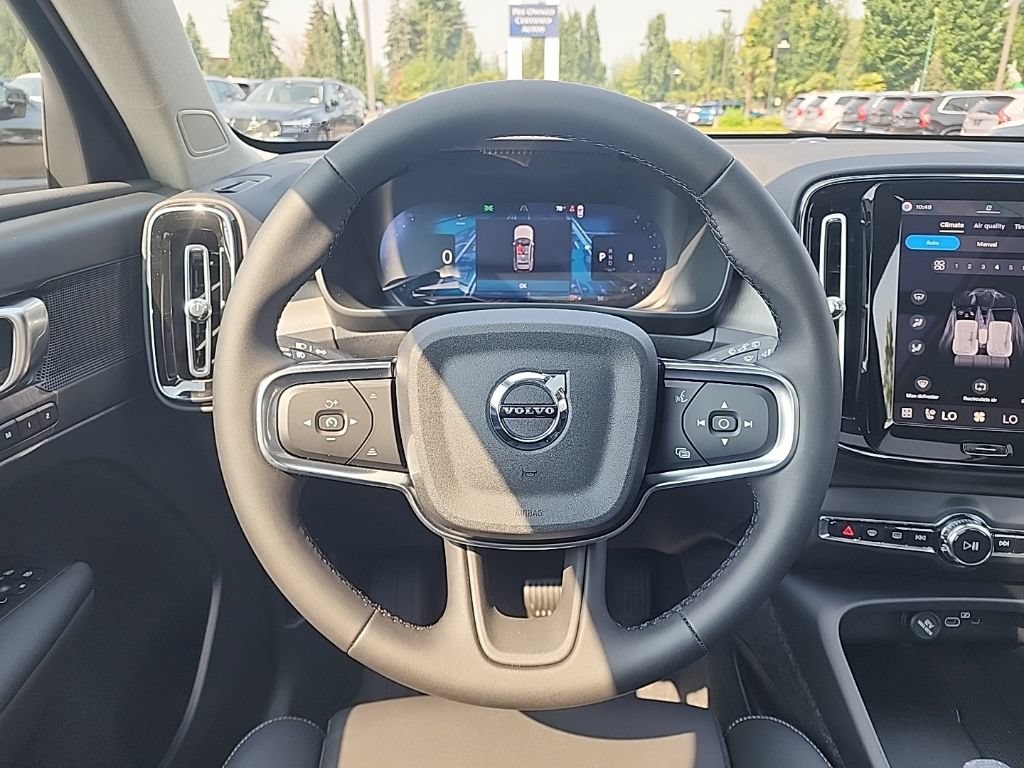 New 2026 Volvo XC40 B5 Plus w/ Protection Package Premier AWD/4WD image 24
