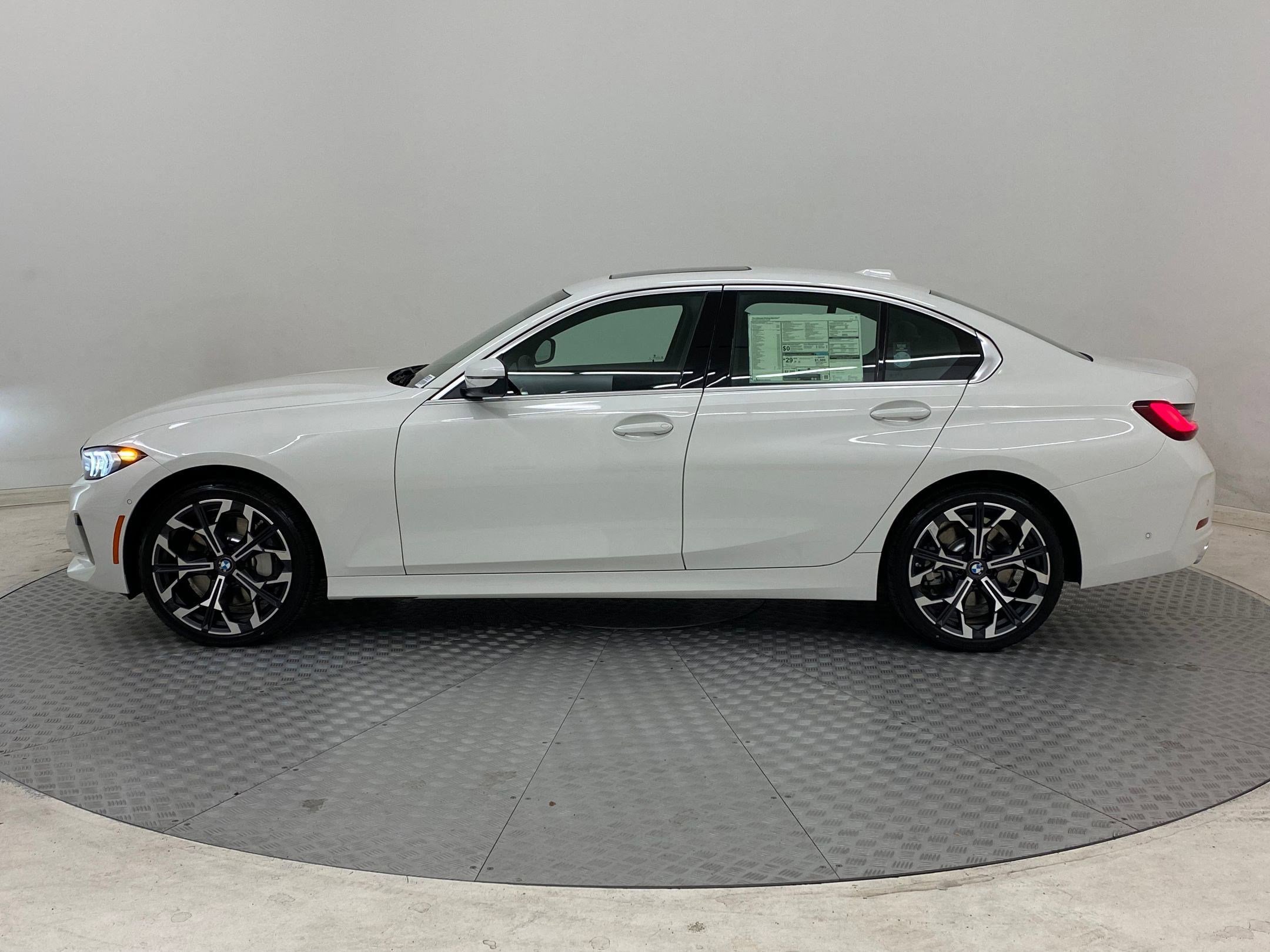 Used 2025 BMW 330i xDrive Sedan w/ Convenience Package image 2