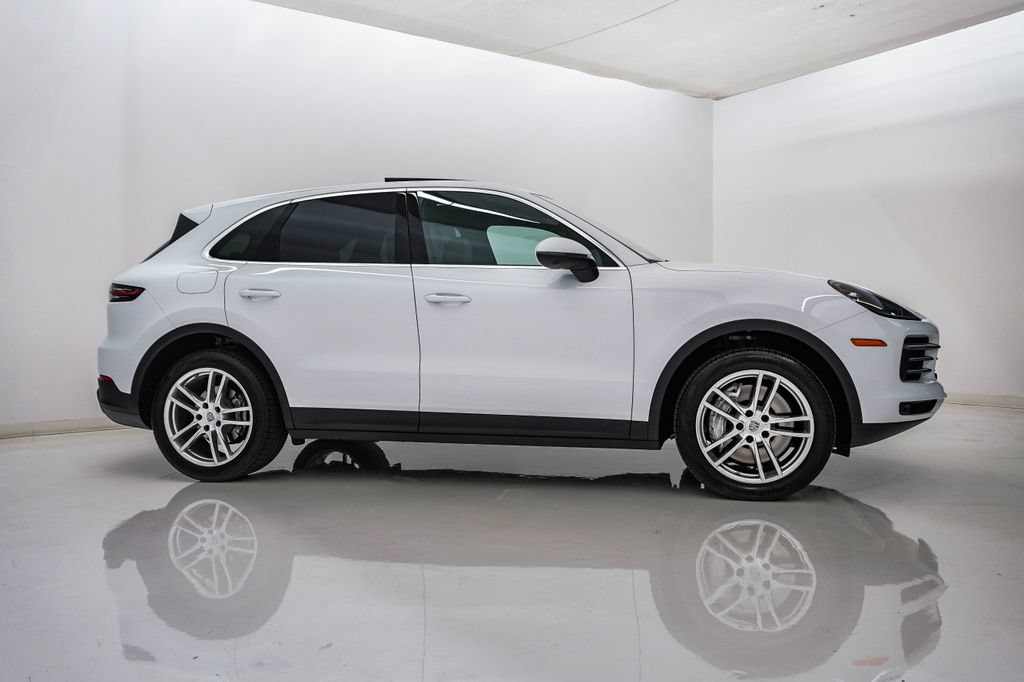 Certified 2023 Porsche Cayenne AWD/4WD image 9