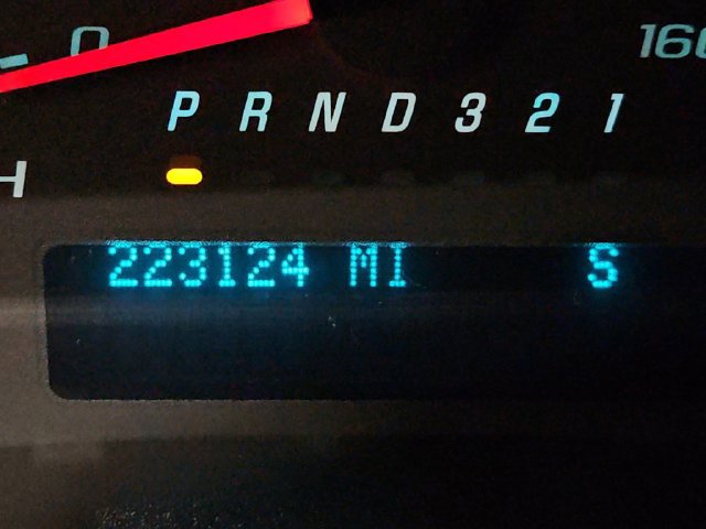 Used 2011 Chevrolet Express 1500 LT w/ LT Preferred Equipment Group AWD/4WD image 24