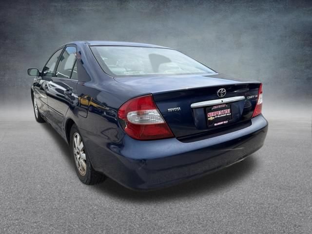 Used 2002 Toyota Camry XLE FWD image 9