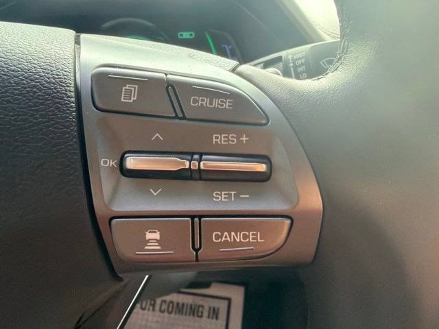 Used 2020 Hyundai Ioniq Limited FWD image 46