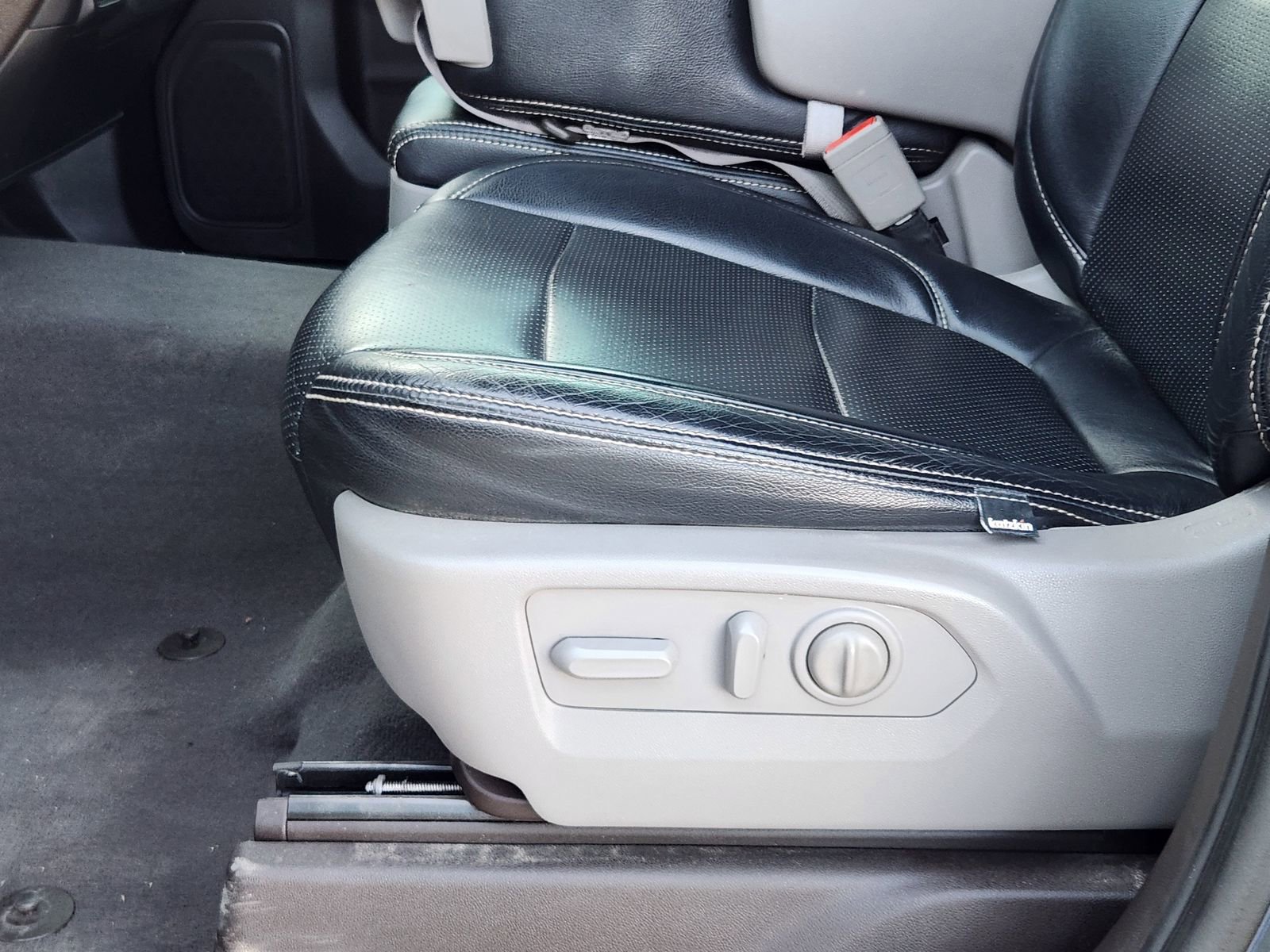 Used 2019 Chevrolet Silverado 1500 LT w/ Texas Edition image 27