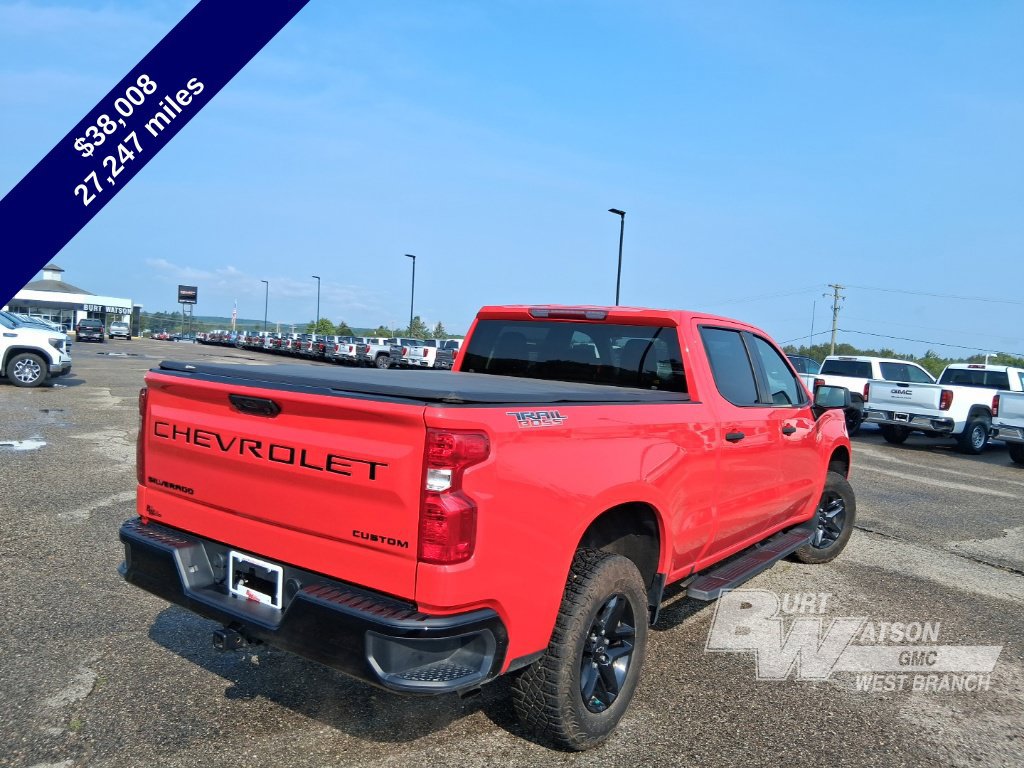 Used 2024 Chevrolet Silverado 1500 Custom Trail Boss w/ LPO, Dark Essentials Package AWD/4WD image 6