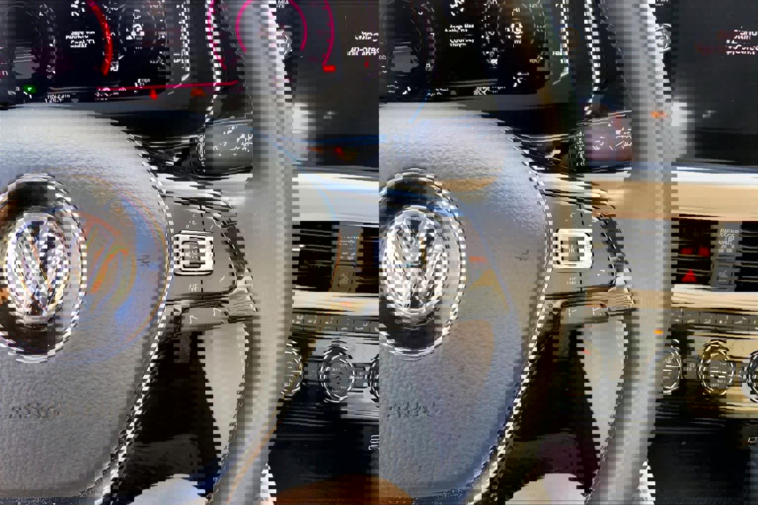 Used 2020 Volkswagen Jetta SEL image 23