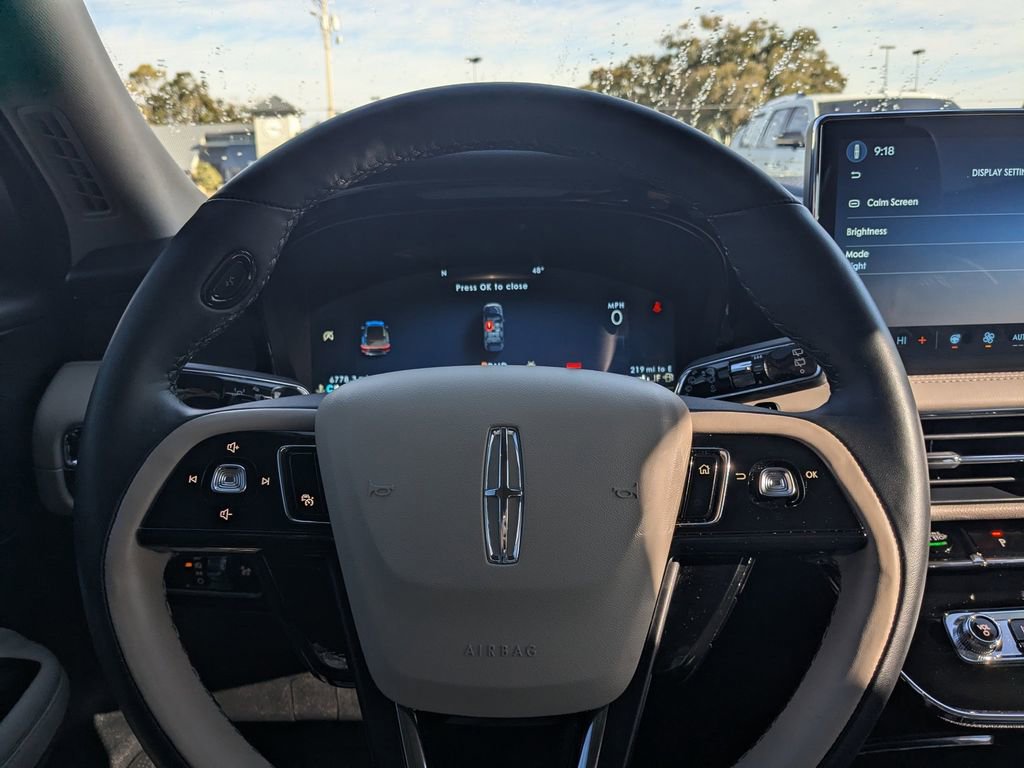 Used 2025 Lincoln Corsair Reserve w/ Jet Appearance Package image 21