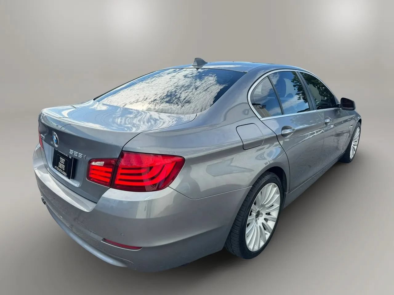 Used 2013 BMW 528i xDrive Sedan AWD/4WD image 8