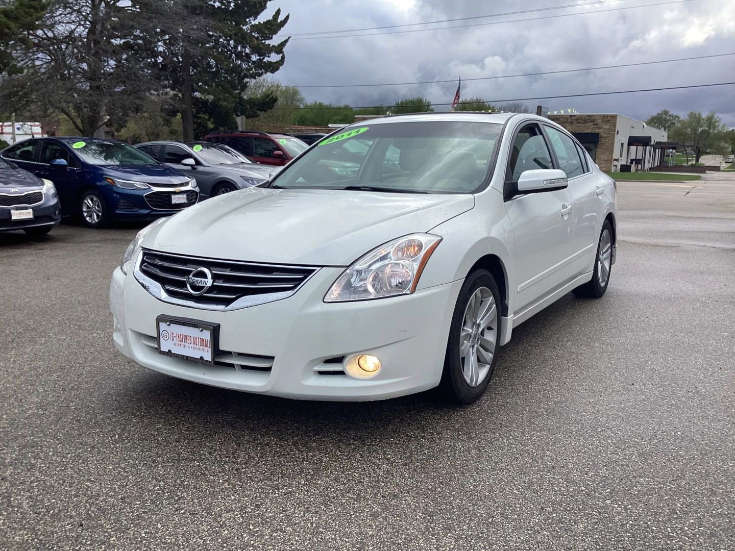 Used 2011 Nissan Altima 3.5 SR w/ 3.5SR Premium Pkg FWD image 4