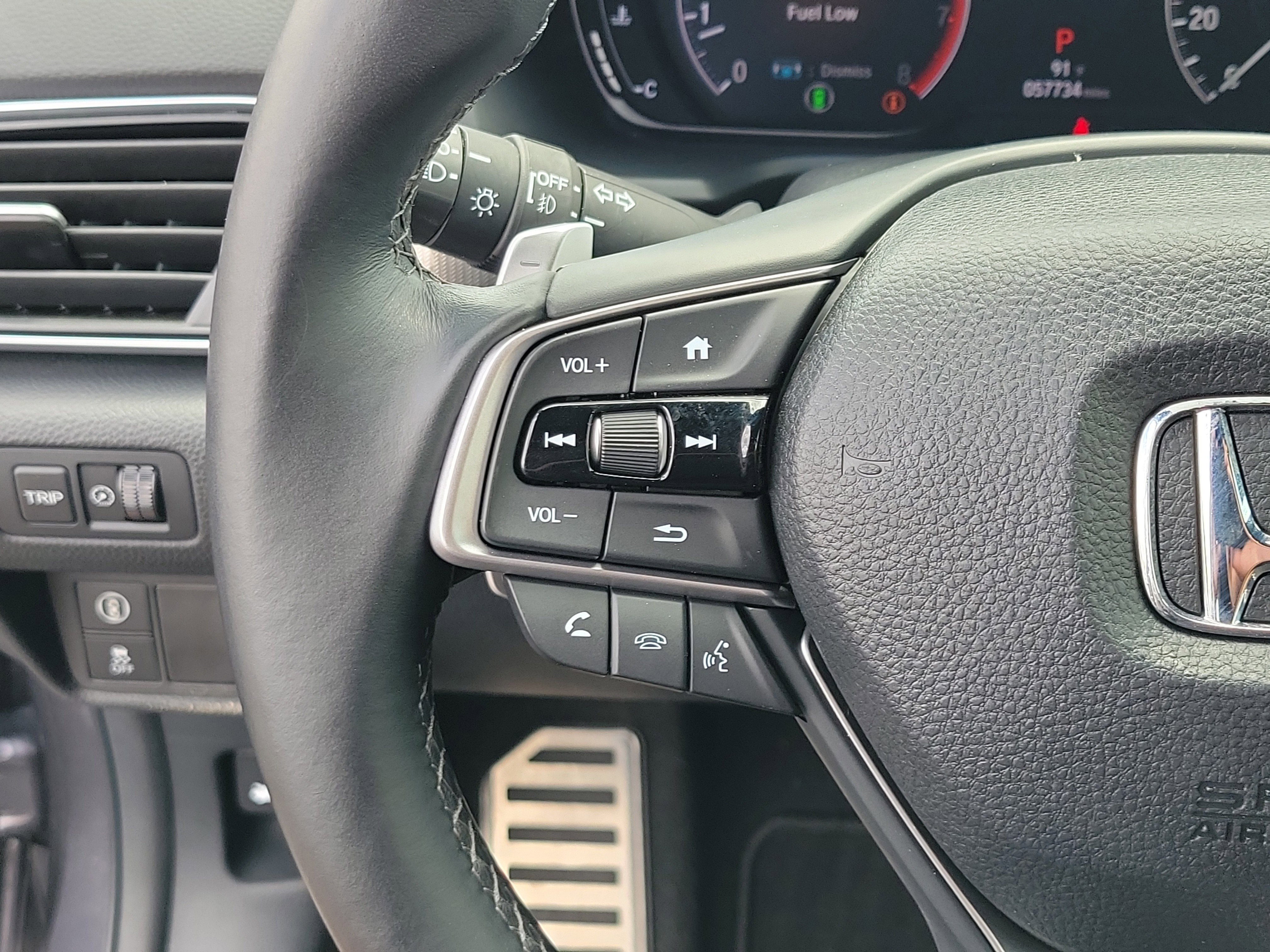 Used 2018 Honda Accord Sport image 24