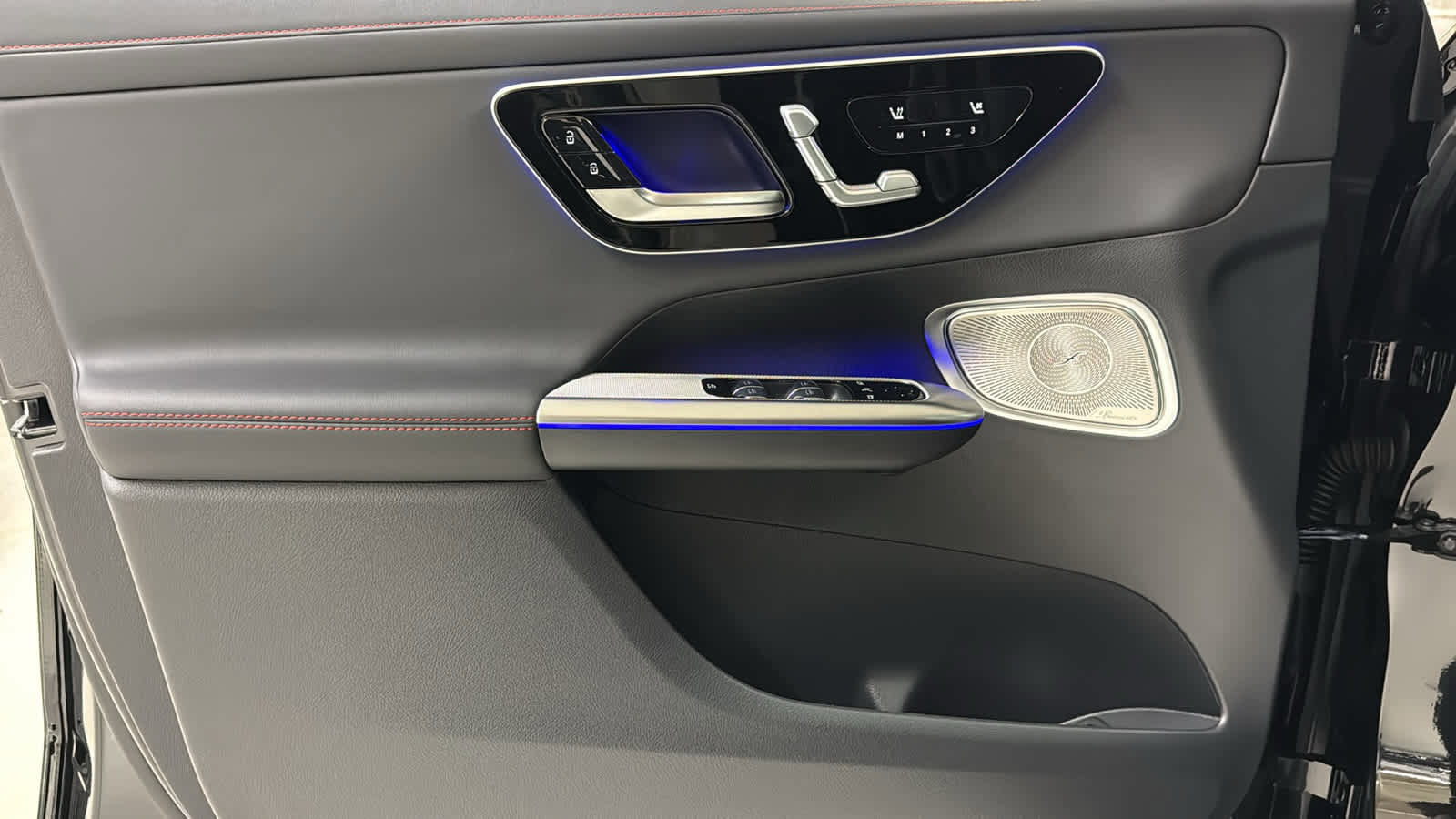 New 2026 Mercedes-Benz GLC 43 AMG 4MATIC image 16