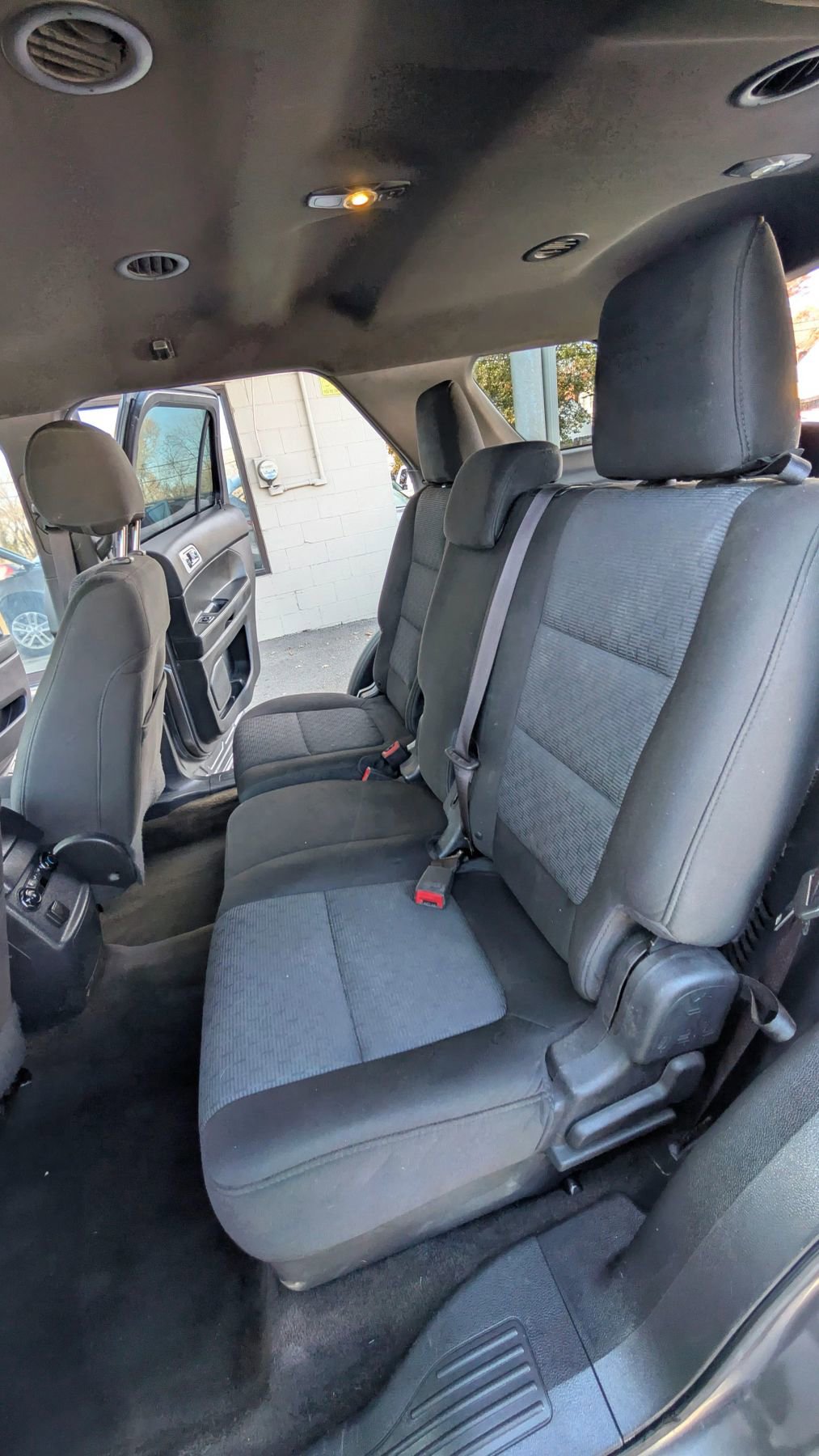 Used 2013 Ford Explorer XLT w/ Class III Trailer Tow Pkg image 16