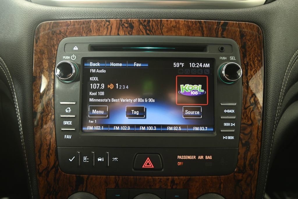 Used 2013 Chevrolet Traverse LT FWD image 27