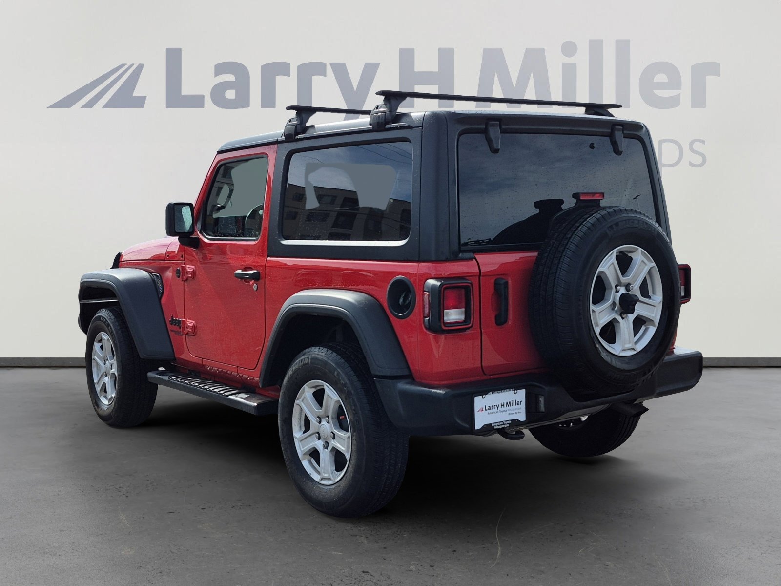 Used 2021 Jeep Wrangler Sport S image 3