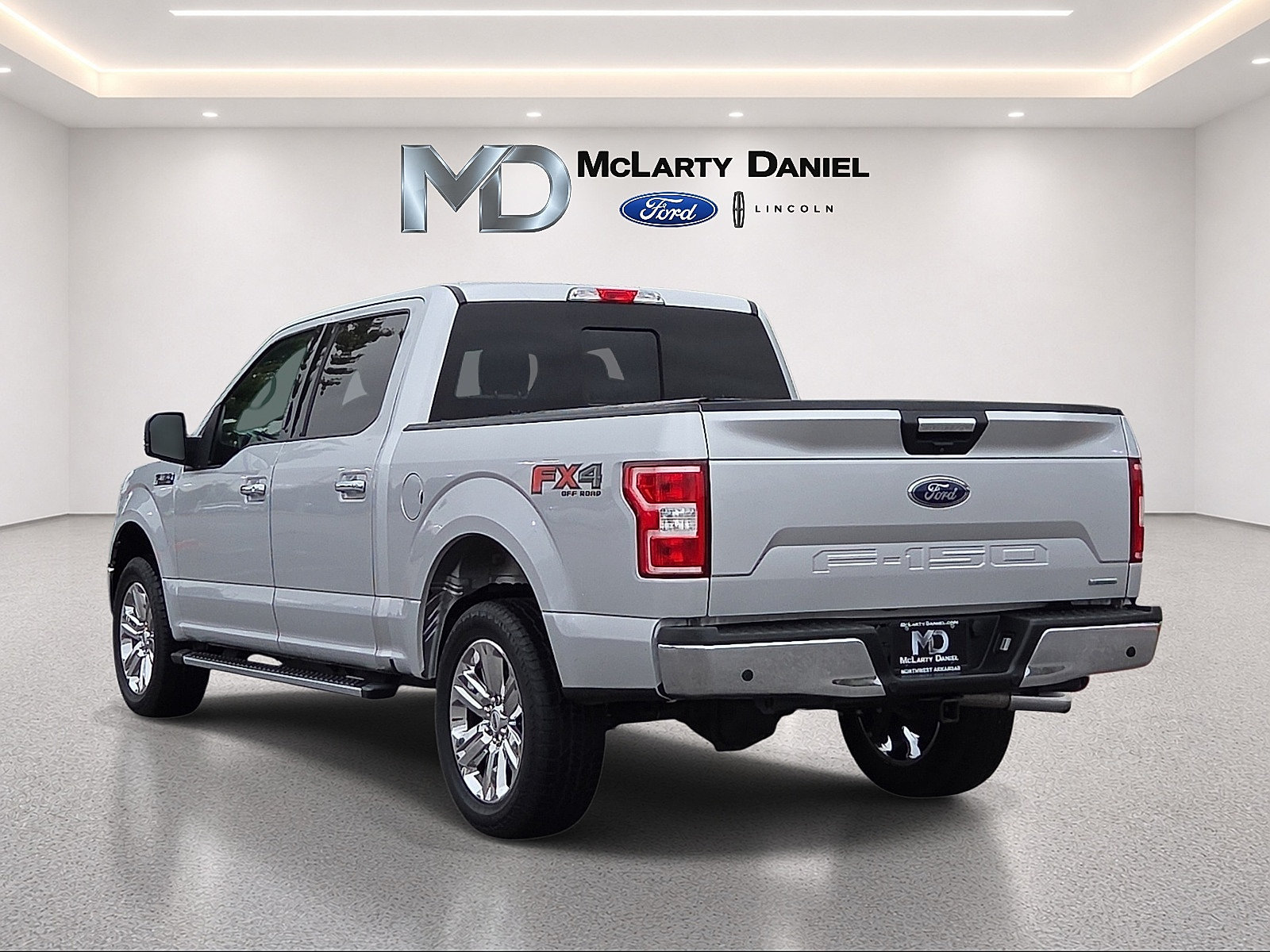 Certified 2019 Ford F150 XLT w/ Equipment Group 302A Luxury AWD/4WD image 4