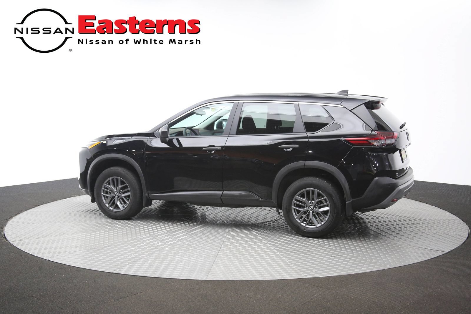 Used 2023 Nissan Rogue S FWD image 61