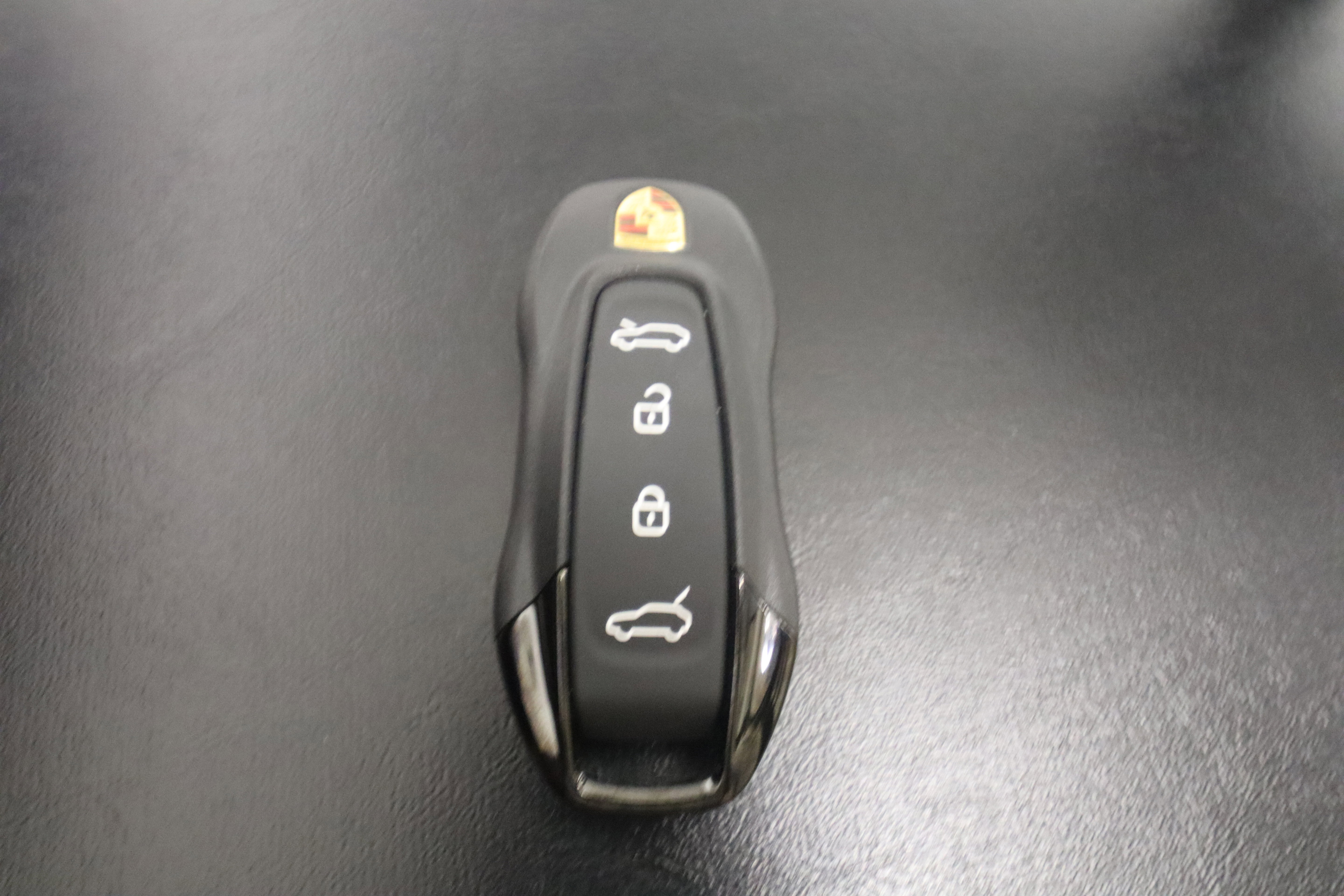 New 2026 Porsche Macan Electric image 25