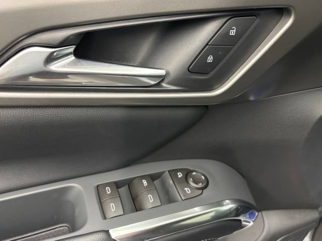 New 2027 Chevrolet Traverse LT w/ Driver Confidence Package FWD image 16