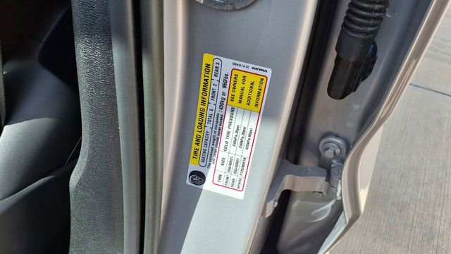 Used 2023 Volvo XC60 B5 Ultimate w/ Climate Package image 31