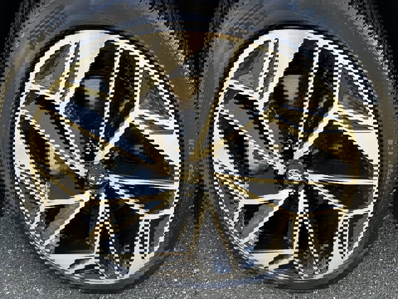 Used 2025 Hyundai Ioniq 6 SEL image 10