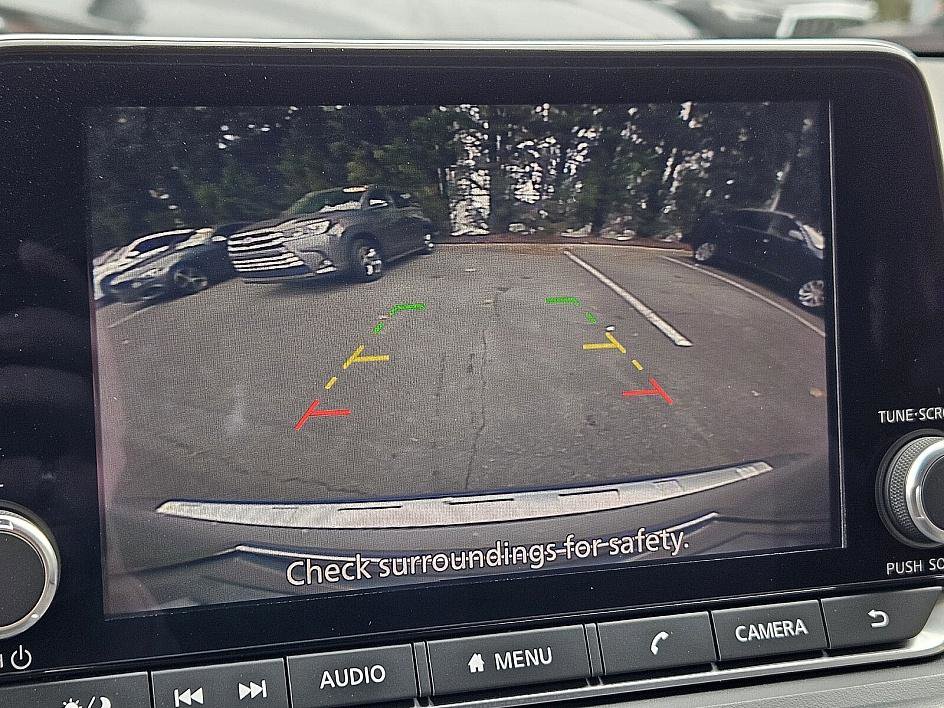 Used 2022 Nissan Rogue SV image 25