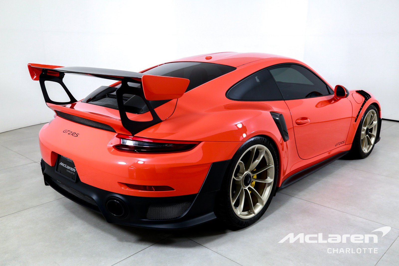 Used 2018 Porsche 911 GT2 RS RWD image 8
