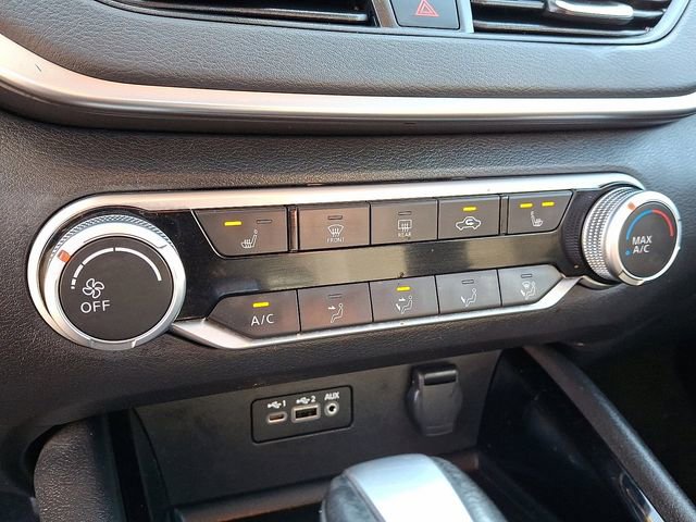 Used 2022 Nissan Altima 2.5 SV w/ SV Premium Package image 16